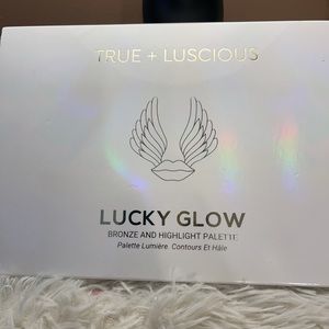 NWT True + Luscious Lucky Glow Palette BNIP